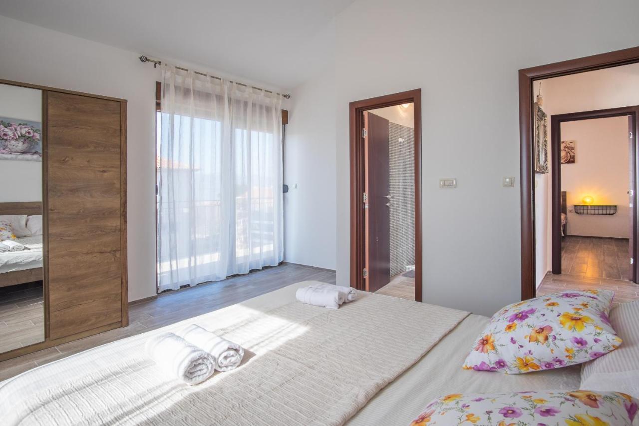 Villa Dijana East Linardici Экстерьер фото